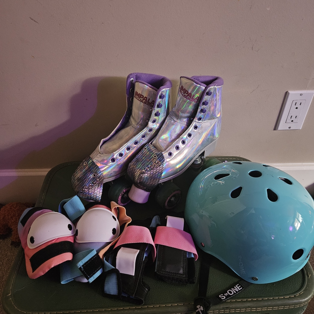 Impala Holographic Roller Skate Bundle